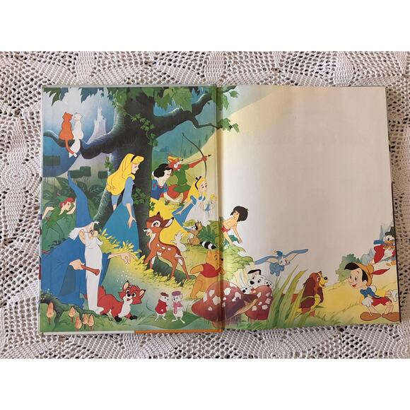 1989 Walt Disney Winnie the Pooh book, Vintage Disney Children’s Storybook - Picture 2 of 8
